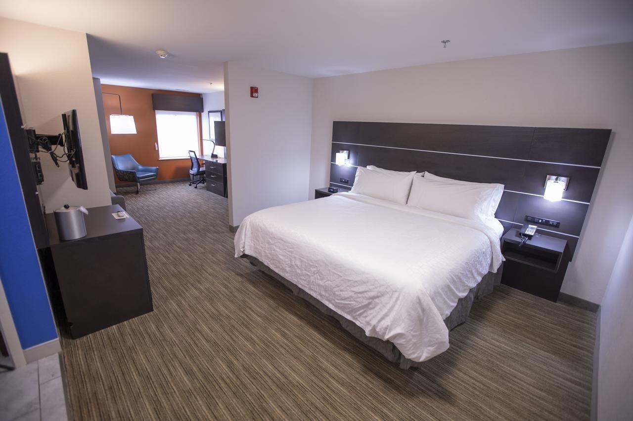Holiday Inn Express & Suites Locust Grove By Ihg Екстериор снимка